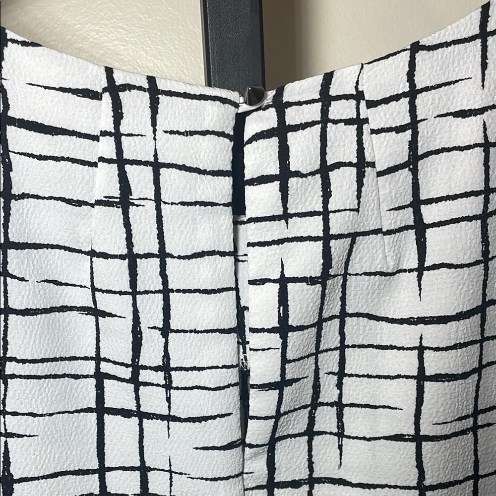 41 Hawthorn Monochrome Checkered Tank Top - Picture 4 of 6